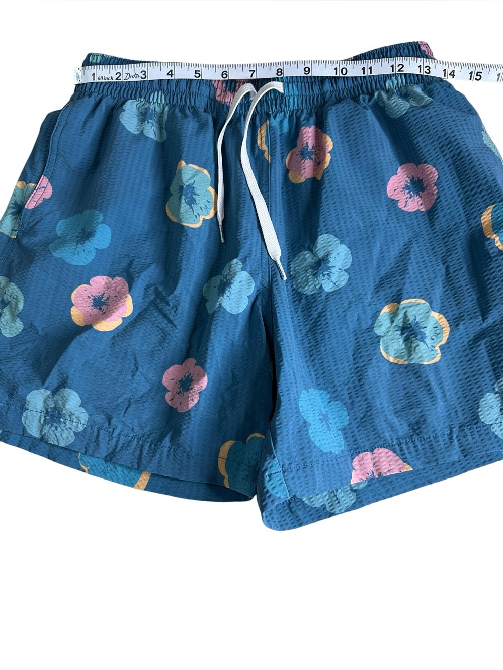 Chubbies Men’s Floral Swimsuit. Size Medium. - Picture 2 of 9